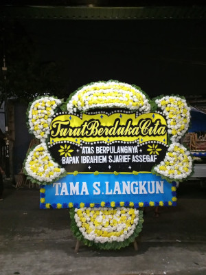 Papan Bunga Duka di Manyar